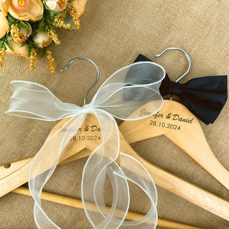 Custom Bridal Hanger Set - Personalized Wedding Gift