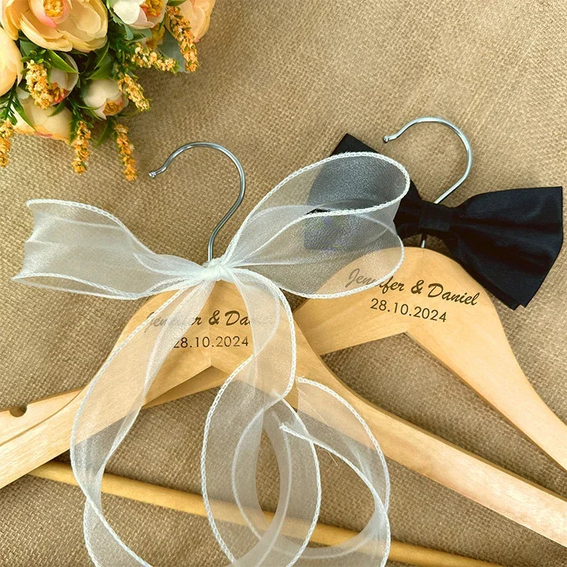 Custom Bridal Hanger Set - Personalized Wedding Gift