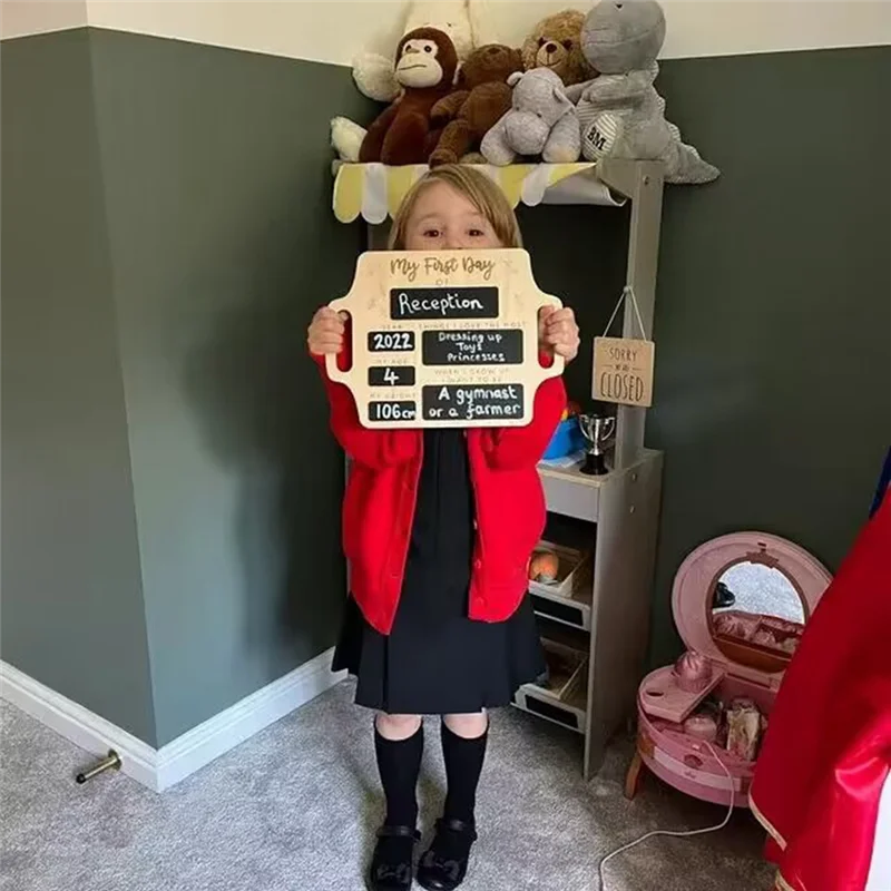 Back to School Memories: Reusable Photo Sign