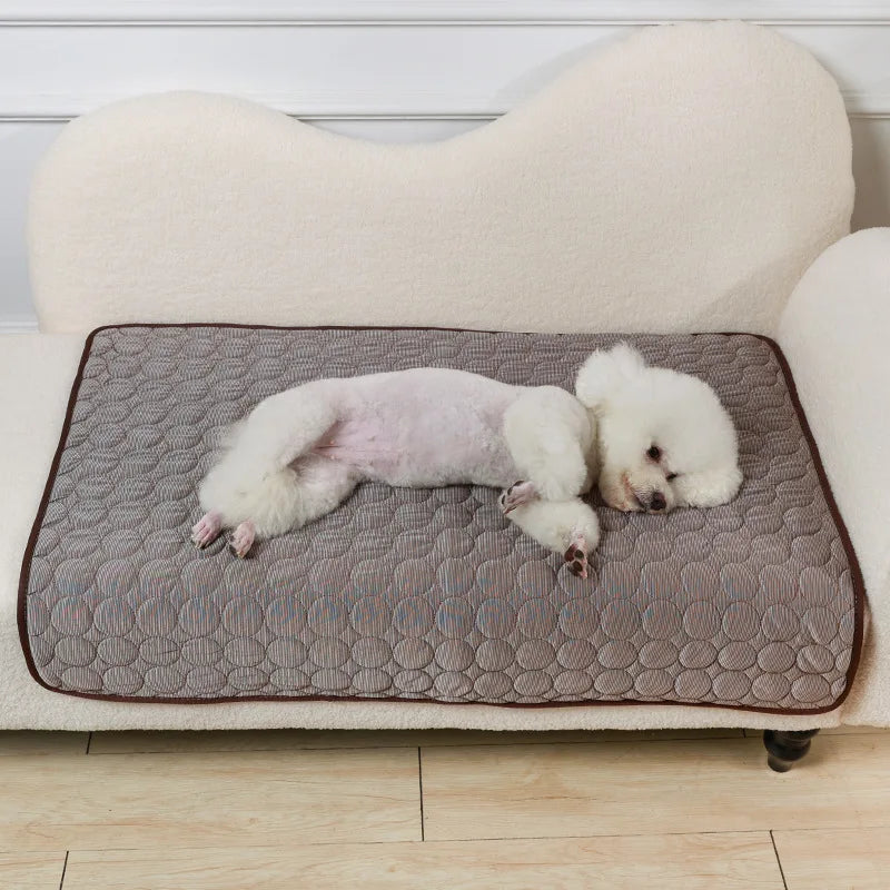 Summer Dog Cooling Mat Dog Cat Sleeping Pad Cool Ice Silk Moisture-proof Mattress Cushion Small Animal Cold Bed 5 Sizes