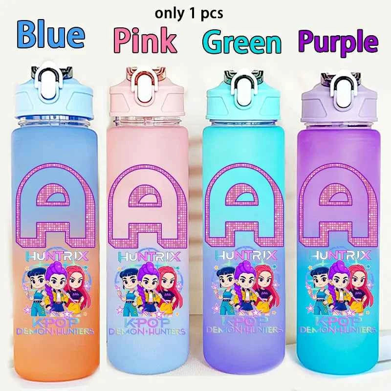 750ML Straw Plastic Water Bottle K-Pop Demon Hunters Letter Children's Anime Gradient Water Bottle Birthday Gift Rumi Mira Zoey