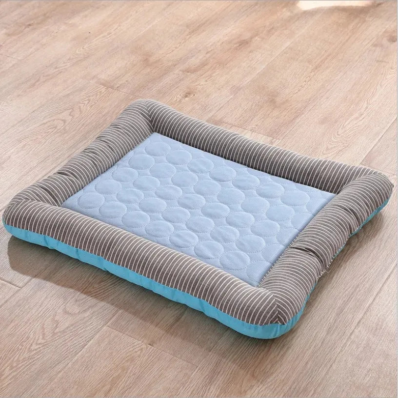 CoolPaw Retreat: Cozy Bed & Accessory Basket