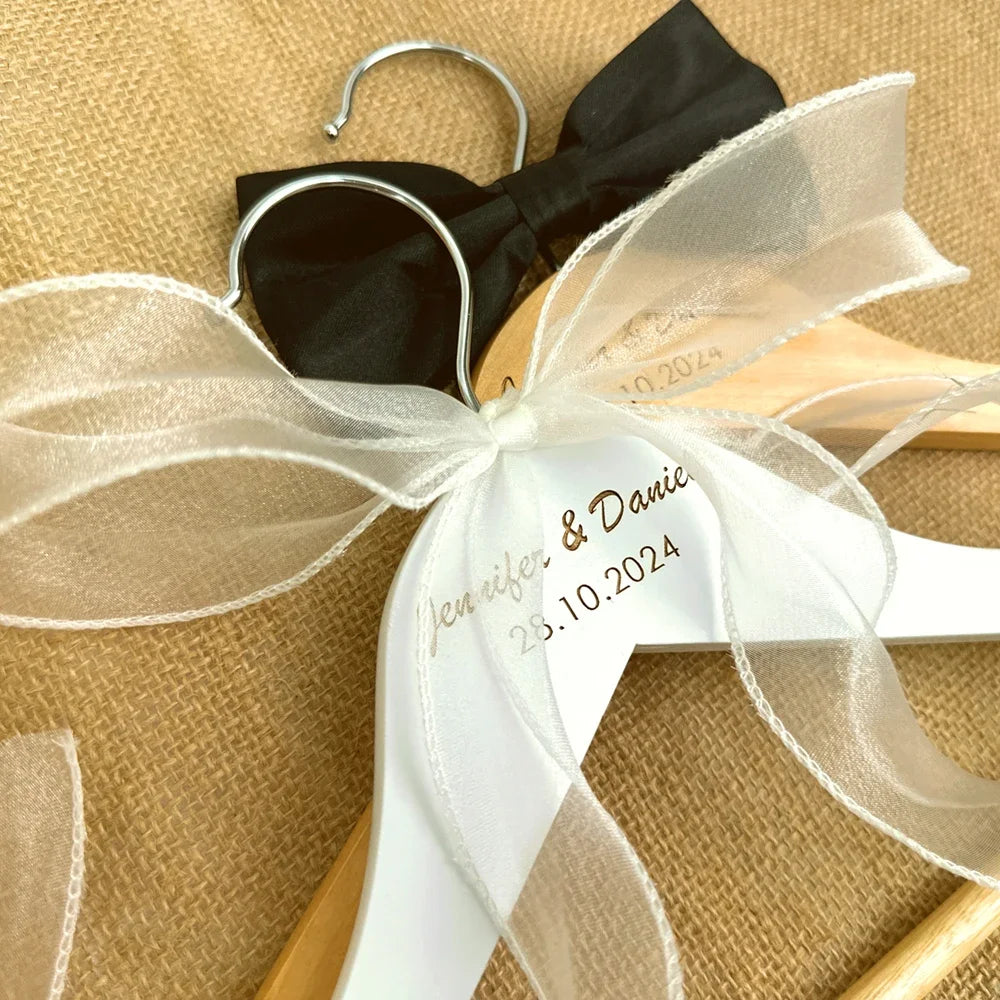 Custom Bridal Hanger Set - Personalized Wedding Gift