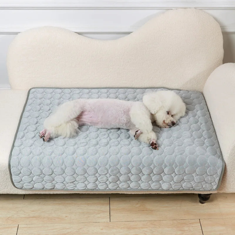 Summer Dog Cooling Mat Dog Cat Sleeping Pad Cool Ice Silk Moisture-proof Mattress Cushion Small Animal Cold Bed 5 Sizes