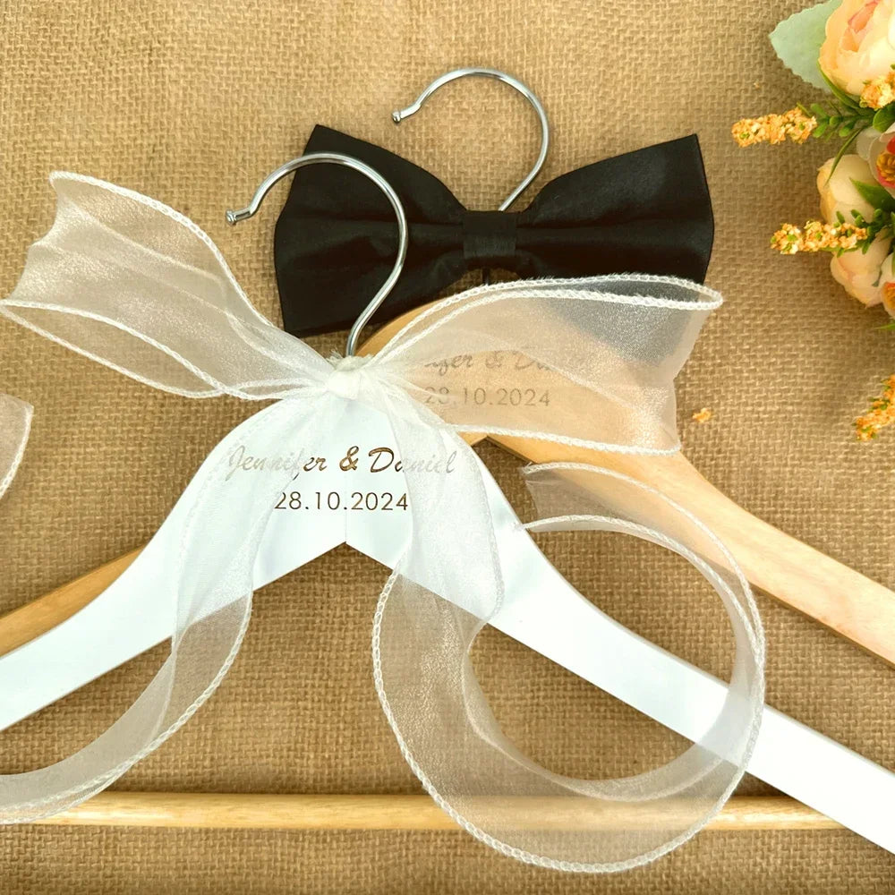 Custom Bridal Hanger Set - Personalized Wedding Gift