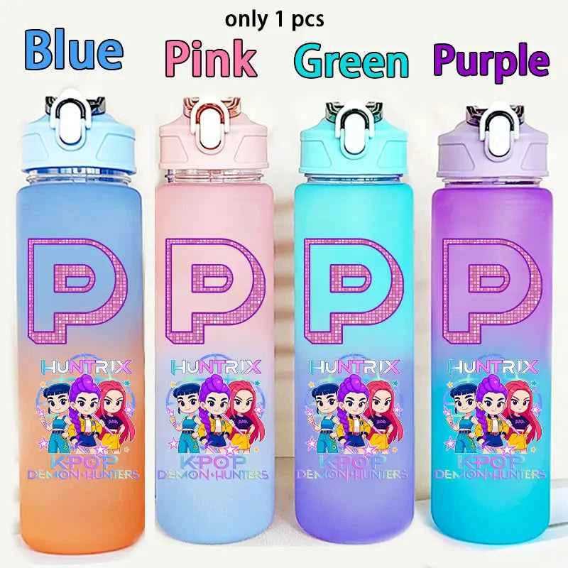 750ML Straw Plastic Water Bottle K-Pop Demon Hunters Letter Children's Anime Gradient Water Bottle Birthday Gift Rumi Mira Zoey