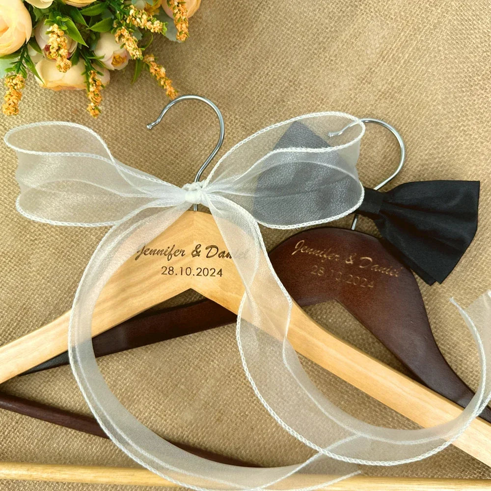 Custom Bridal Hanger Set - Personalized Wedding Gift