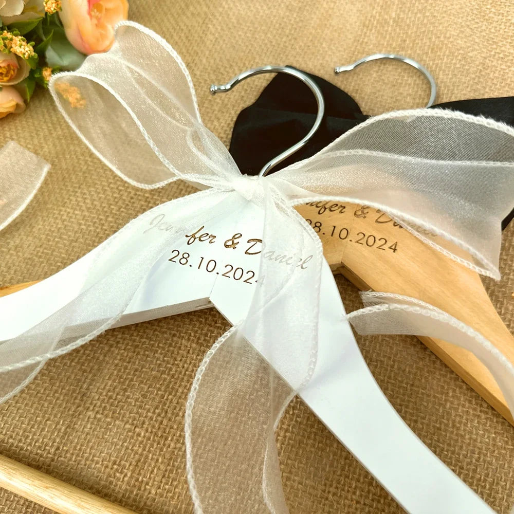 Custom Bridal Hanger Set - Personalized Wedding Gift